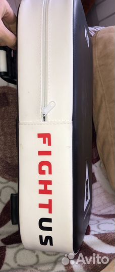 Продам макивару и лапу для боевых единоборств