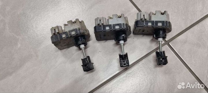 Запчасти фар Mazda 6GJ ксенон