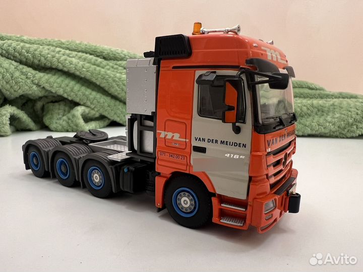 WSI 1/50 Mersedes-Benz 8x4