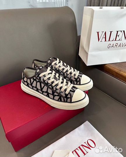 Кеды Valentino