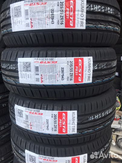 Kumho Ecsta PS31 205/55 R16