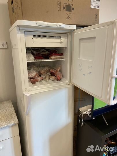Холодильник бу indesit