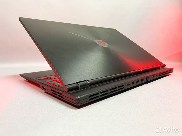 Игровой ноутбук Lenovo Legion Core i7/RTX 2060