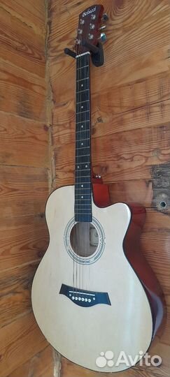 Акустическая гитара