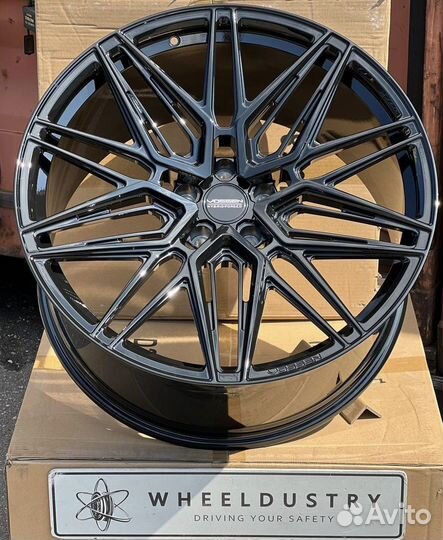 Кованые диски R21 для Vokswagen Touareg