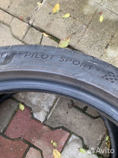 Michelin Pilot Sport 4 255/40 R19 100Y