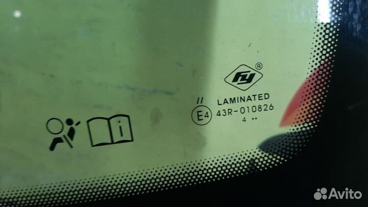 Стекло лобовое Opel Astra H хэтчбек Z14XEP 2007