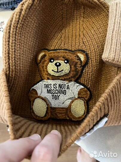 Шапка зимняя moncler moschino