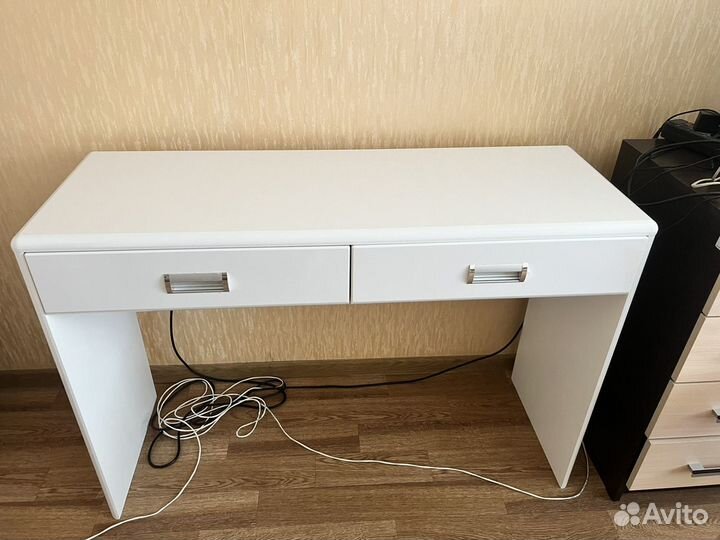 Туалетный столик