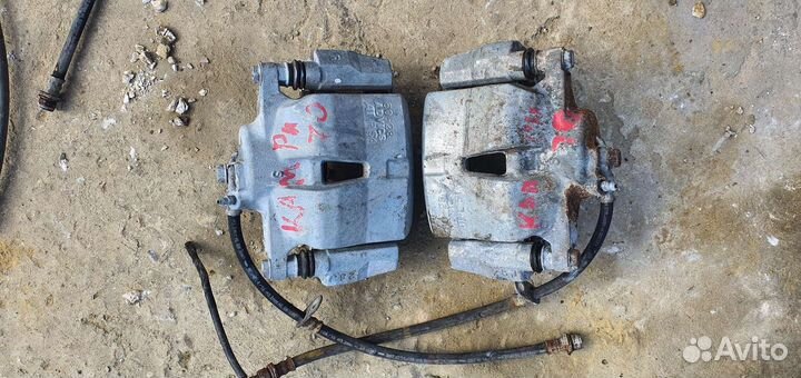 Тойота Камри 70 суппорт передний