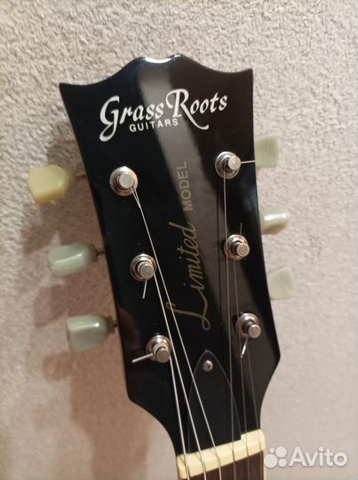 Электрогитара Grass Roots Les Paul