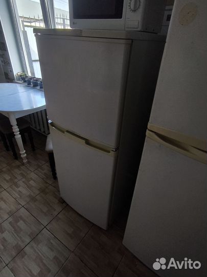 Продам холодильники