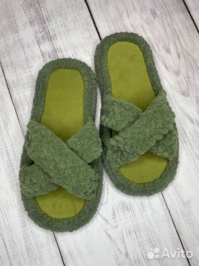 Тапочки домашние вязаные