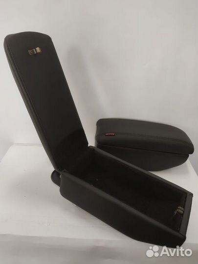 Подлокотник с баром Нива 21214