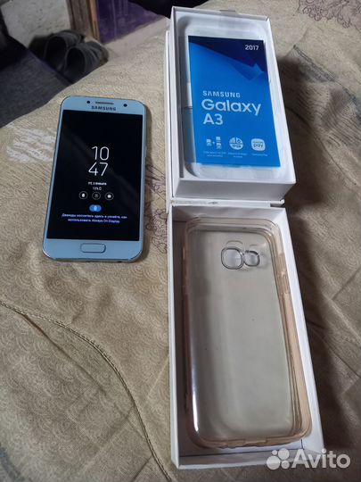 Samsung Galaxy A3 (2017) SM-A320F/DS, 2/16 ГБ