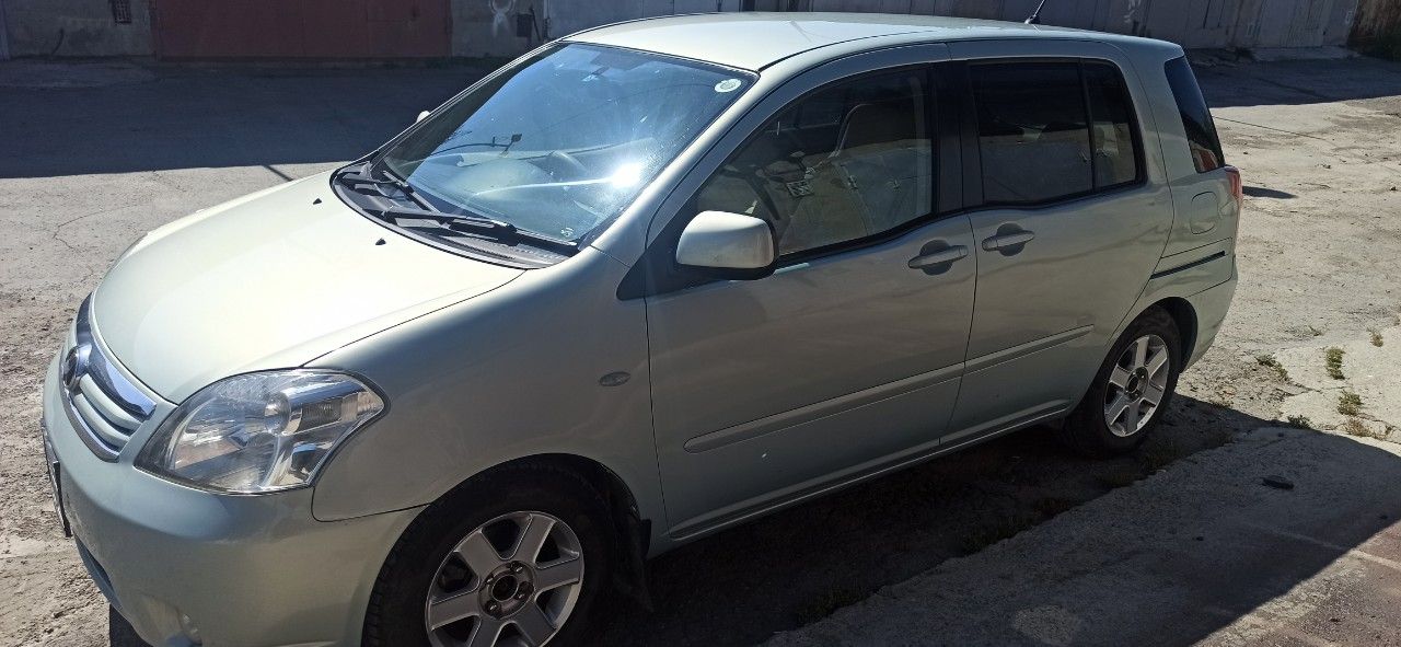 Toyota Raum: фото из отзыва