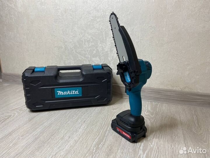 Аккумуляторная пила Makita