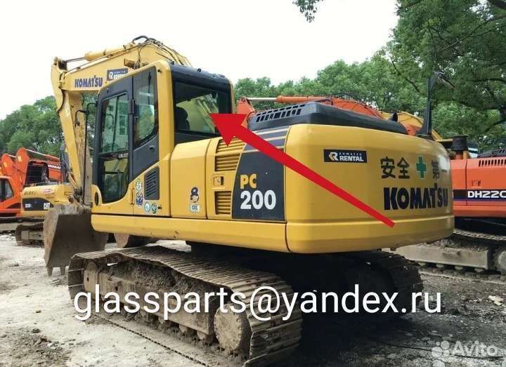 Стекло правое возле стрелы Komatsu pc 200/400/8