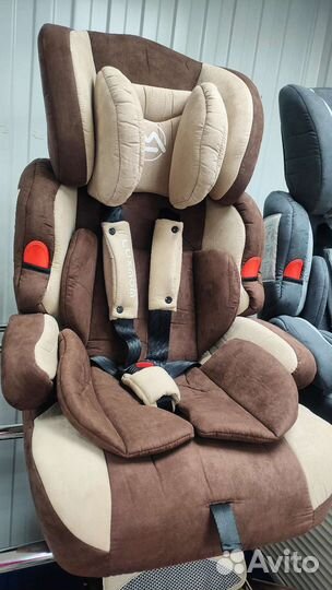 Детское автокресло 9-36 кг Luxmom 288 новое