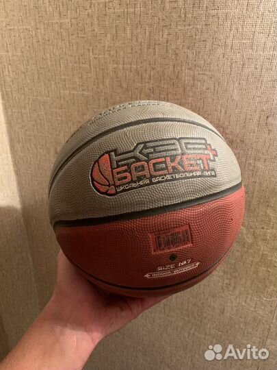 Баскетбольный мяч