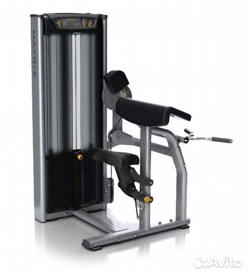 Бицепс-машина matrix versa VS-S40H