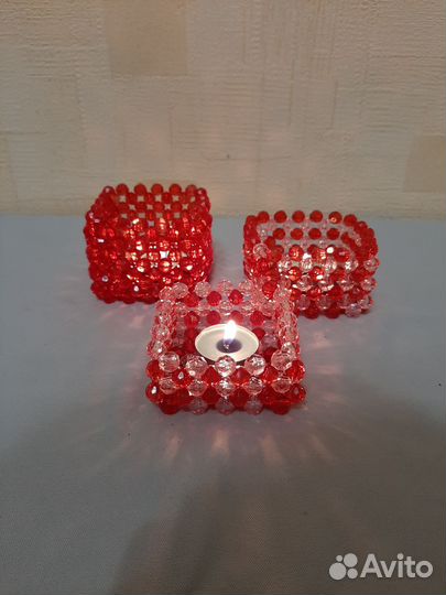 Подсвечник из бусин