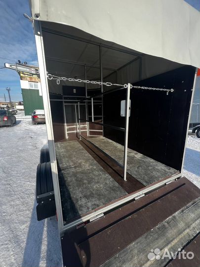 Прицеп коневозка