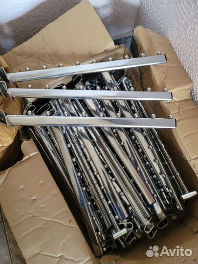 Кронштейн, крючки, вешалки