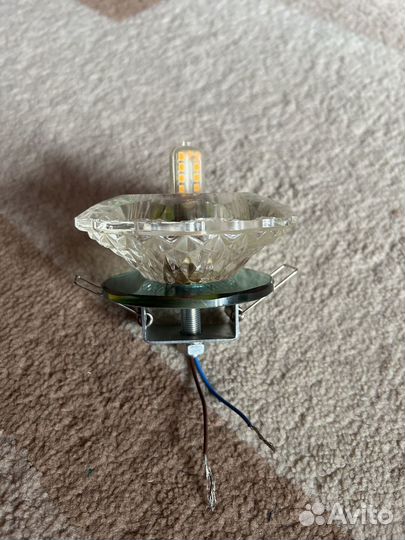 Потолочный точечный светильник