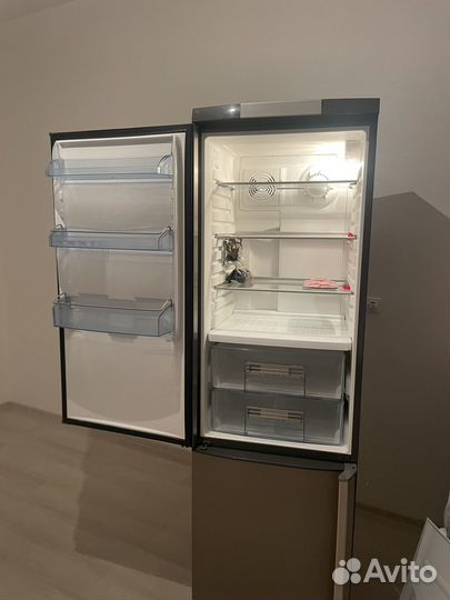 Холодильник Aeg