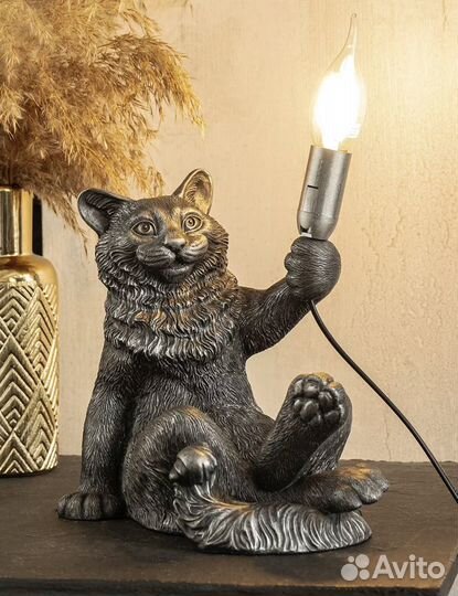 Лампа настольная новая