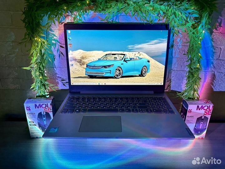 Мощный ноутбук Lenovo 8GB/SSD/1000GB/i3-11Gen