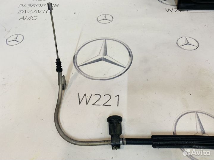 Трос ручника Mercedes W204