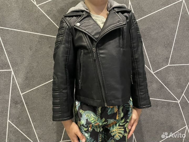 Кожаная куртка reserved 110