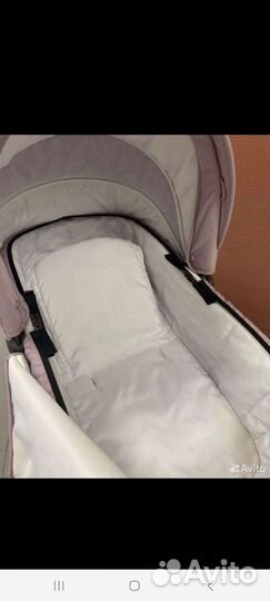 Прогулочная коляска с надувными колесами