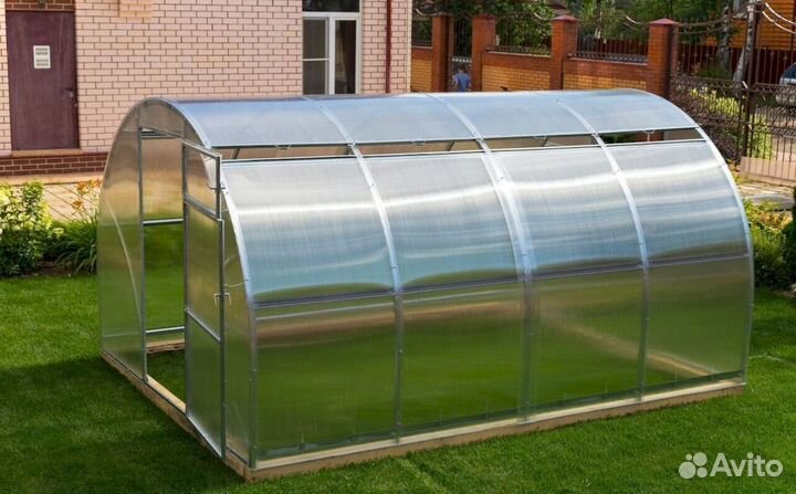 Теплица из поликарбоната