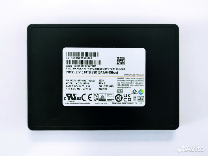 Твердотельный накопитель SSD Samsung 3.84Tb Новый
