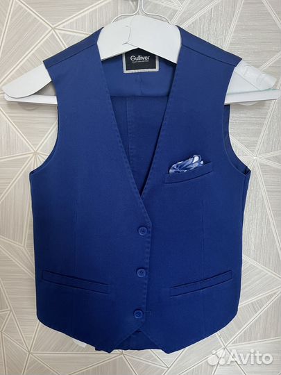 Костюм-тройка на рост 146-152