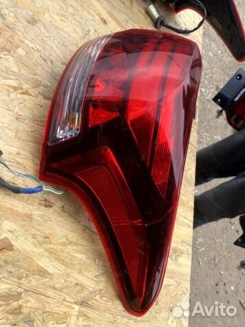 Mitsubishi Outlander 3 фонарь в крыло правый