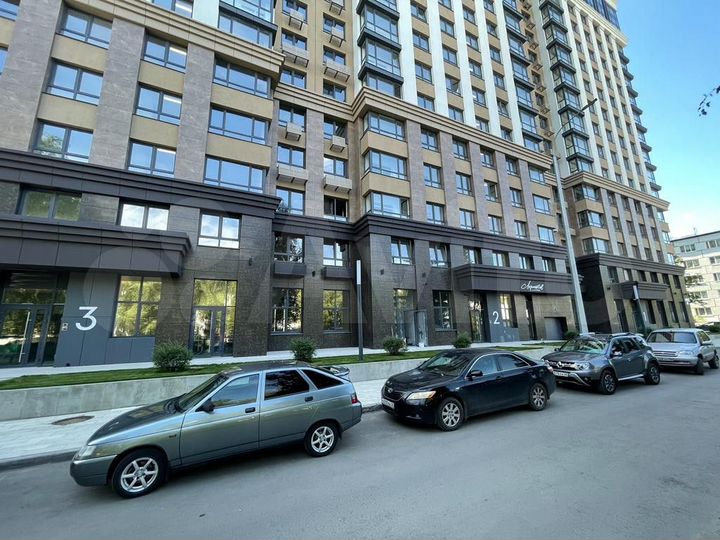Помещение в густонаселенном районе, 152 м²
