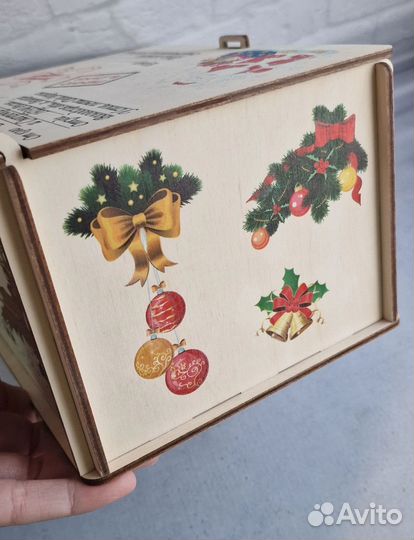 Коробка подарочная деревянная новогодняя