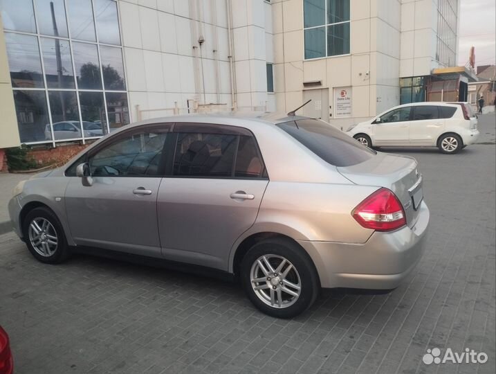 Nissan Tiida 1.5 AT, 2008, 260 000 км