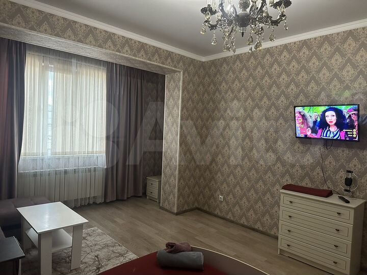 1-к. квартира, 53 м², 2/9 эт.