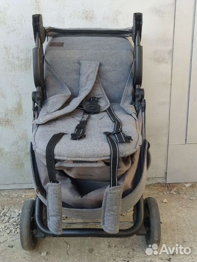Детская коляска новая