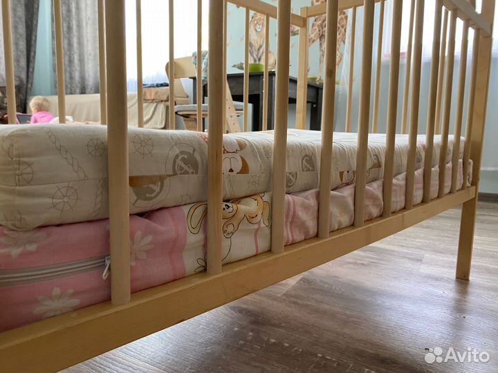 Детская кроватка