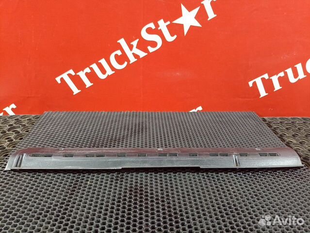 Накладка торпедо левая Daf XF105, Daf XF95