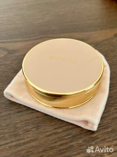 Gucci оригинал пудра матирующая 000, 01
