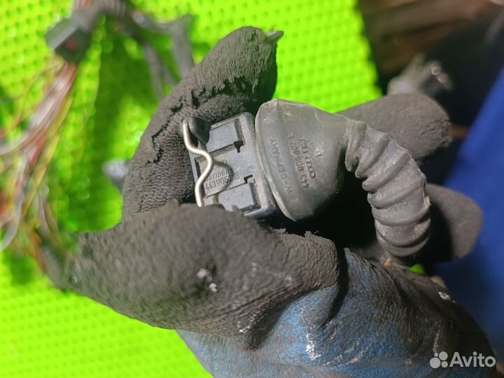 Разъем к датчику распредвала Audi A8