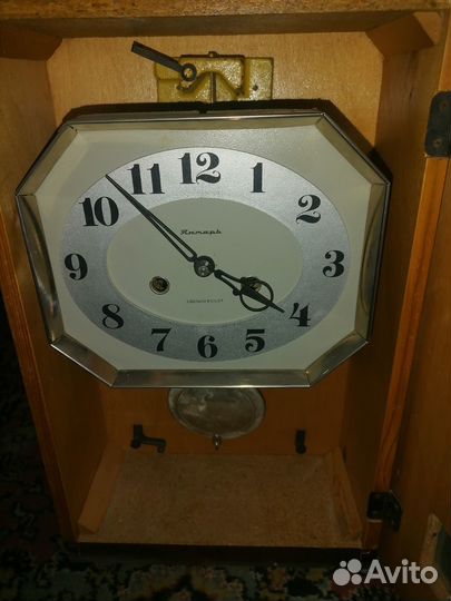 Часы янтарь СССР с боем настенные
