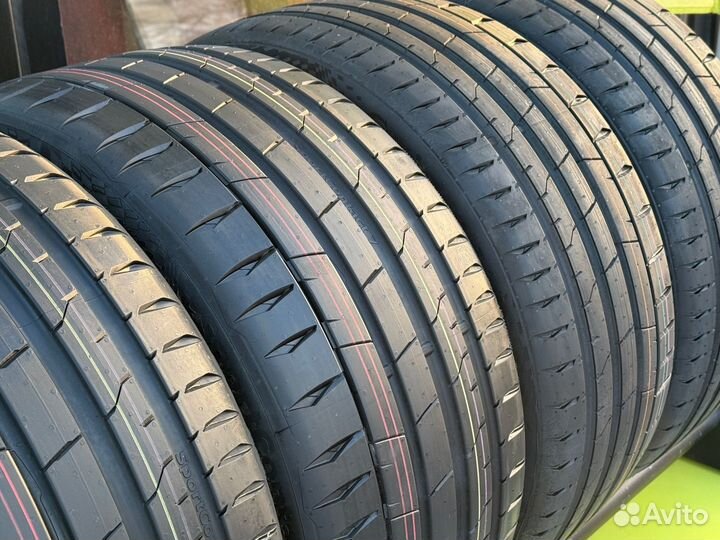 Continental SportContact 7 265/35 R21 101Y